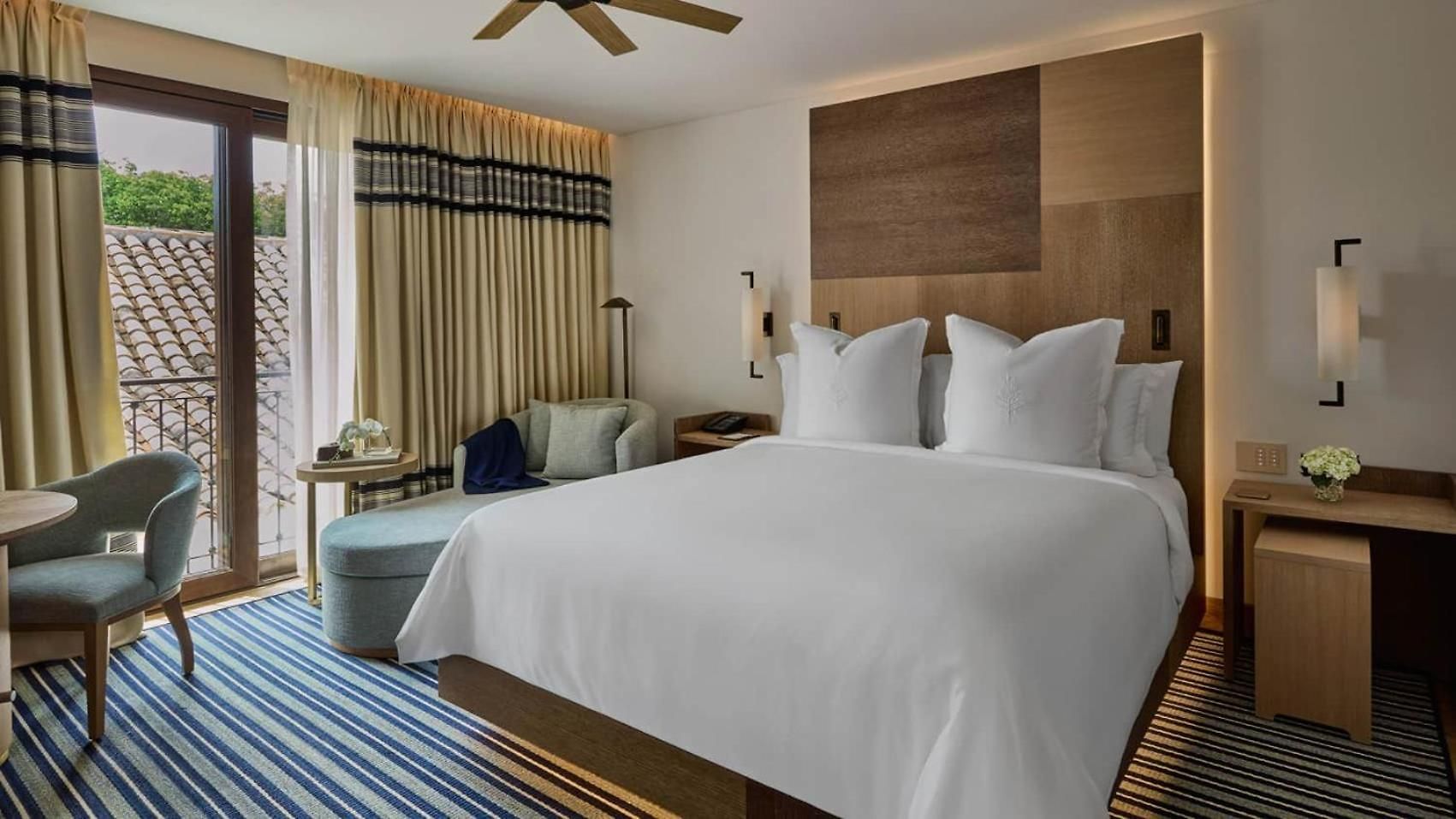 Four Seasons Hotel&residences Hotel