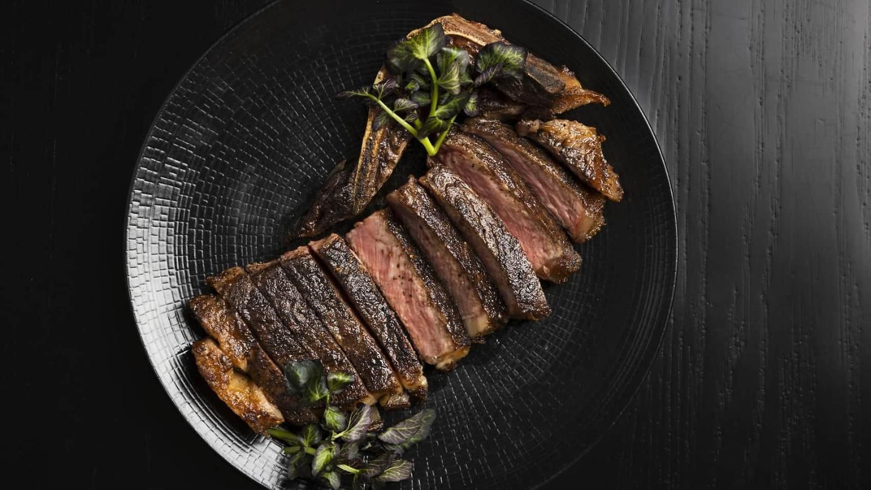 Four Seasons Hotel&residences Hotel 5*