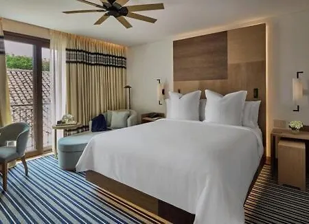 Four Seasons Hotel&residences 5*