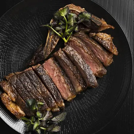 Four Seasons Hotel&residences Hotel 5*