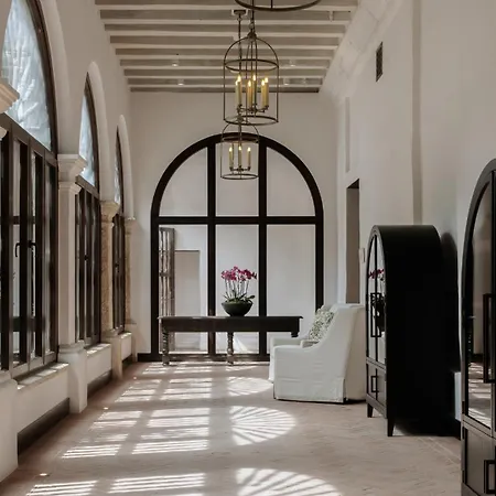 Four Seasons Hotel&residences